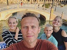 Alexei Navalny Married Life With Wife Yulia Navalnaya, And Net Worth ...