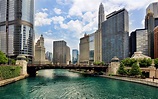 Chicago River with skyline and bridge in Illinois, USA – Macerich