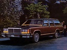 Photos of Ford LTD Country Squire Station Wagon 1980 (1024x768)