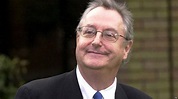 Music mogul Jonathan King charged with historical sex offences - BBC News
