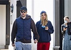 Robert Pattinson Girlfriend, Suki Waterhouse Pregnant - Starsgab