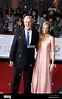 El director y productor de cine canadiense James Cameron y su esposa ...