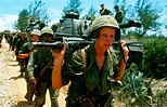 U.S. Marines in Vietnam, 1965: 30 Amazing Color Photographs That ...