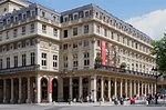 Fichier:Comédie Française colonnes.jpg — Wikipédia