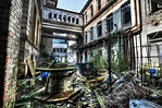 17 beautiful pictures of abandoned buildings captured by urban explorer ...