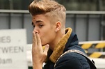 Video: Justin Bieber tocó “a la gorra” en Londres
