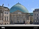 La Catedral de Santa Eduvigis, plaza Bebelplatz, Mitte, Berlin ...