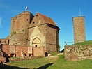 Le château de Lichtenberg, construit au début du XIIIème siècle ...