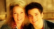 Nathan Kress and his mom! | Nathan kress, Cute actors, A good man