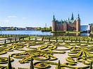 Frederiksborg Palace | How to get there by train or on a guided tour