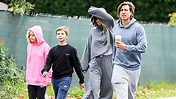 Gwyneth Paltrow & Kids On Family Outing In New Pic With Husband, Brad ...