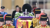 Rainha Elizabeth: a história da coroa sobre o caixão da monarca