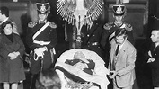 A 47 años de su muerte: así fue el multitudinario funeral de Juan ...