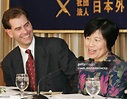 Miyoko Watai , acting president of the Japan Chess Association and ...