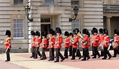 A Guide to Changing of the Guard at London's Buckingham Palace