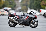 Third-Gen Suzuki Hayabusa With Akrapovic Exhaust Has Serious Acceleration