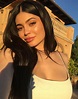 Kylie Jenner's secret to nailing a no make-up make-up selfie - Grazia