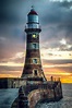 Roker Lighthouse | Beautiful lighthouse, Lighthouse pictures ...