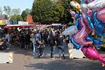 450 Stände, tausende Besucher, bestes Wetter: Flohmarkt Tostedt: So ...