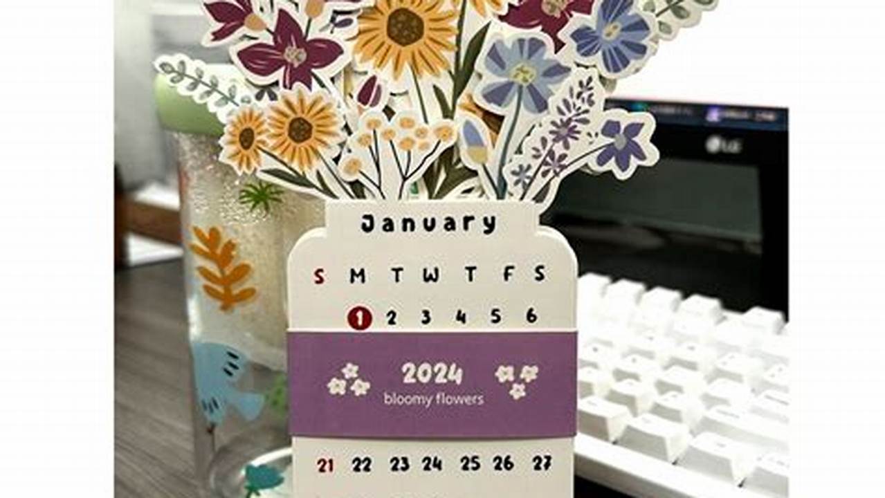 2024 Bloomy Flowers Desk Calendar