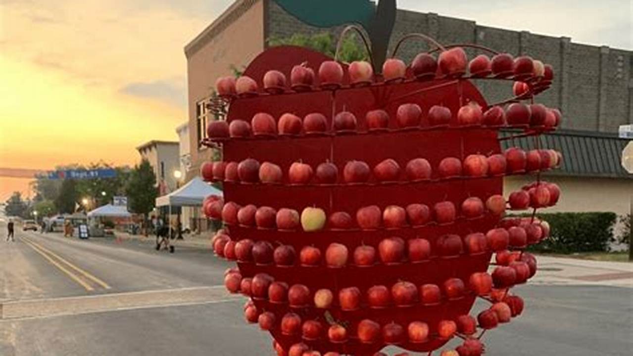 Charlevoix Michigan Apple Festival 2024