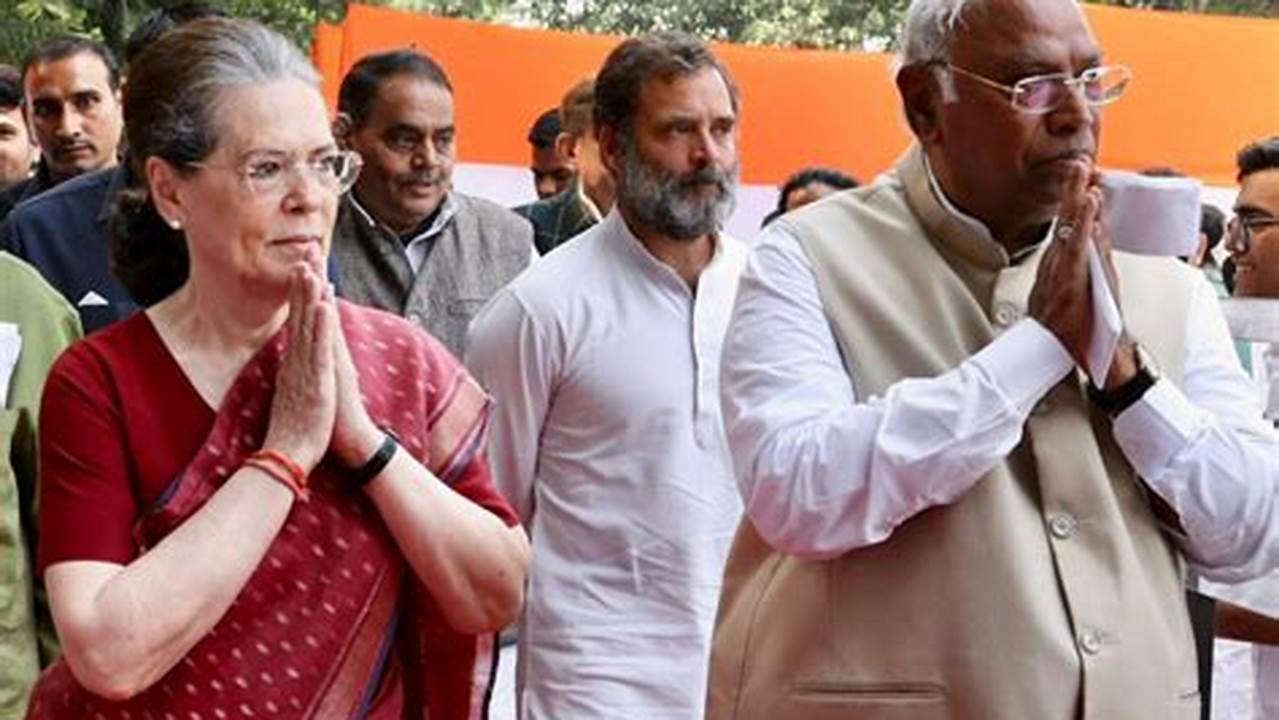Congress President Mallikarjun Kharge With Party Leaders Sonia Gandhi, Rahul Gandhi And Others During., 2024