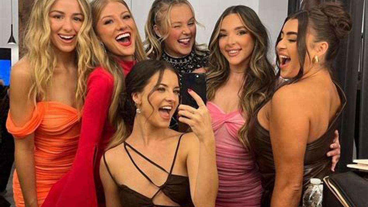 Dance Moms Reunion Set To Air On Lifetime In 2024., 2024