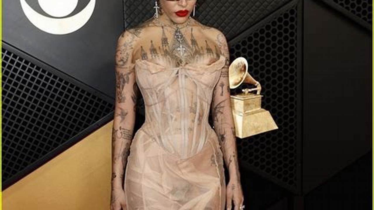 Doja Cat Grammys 2024 Red Carpet