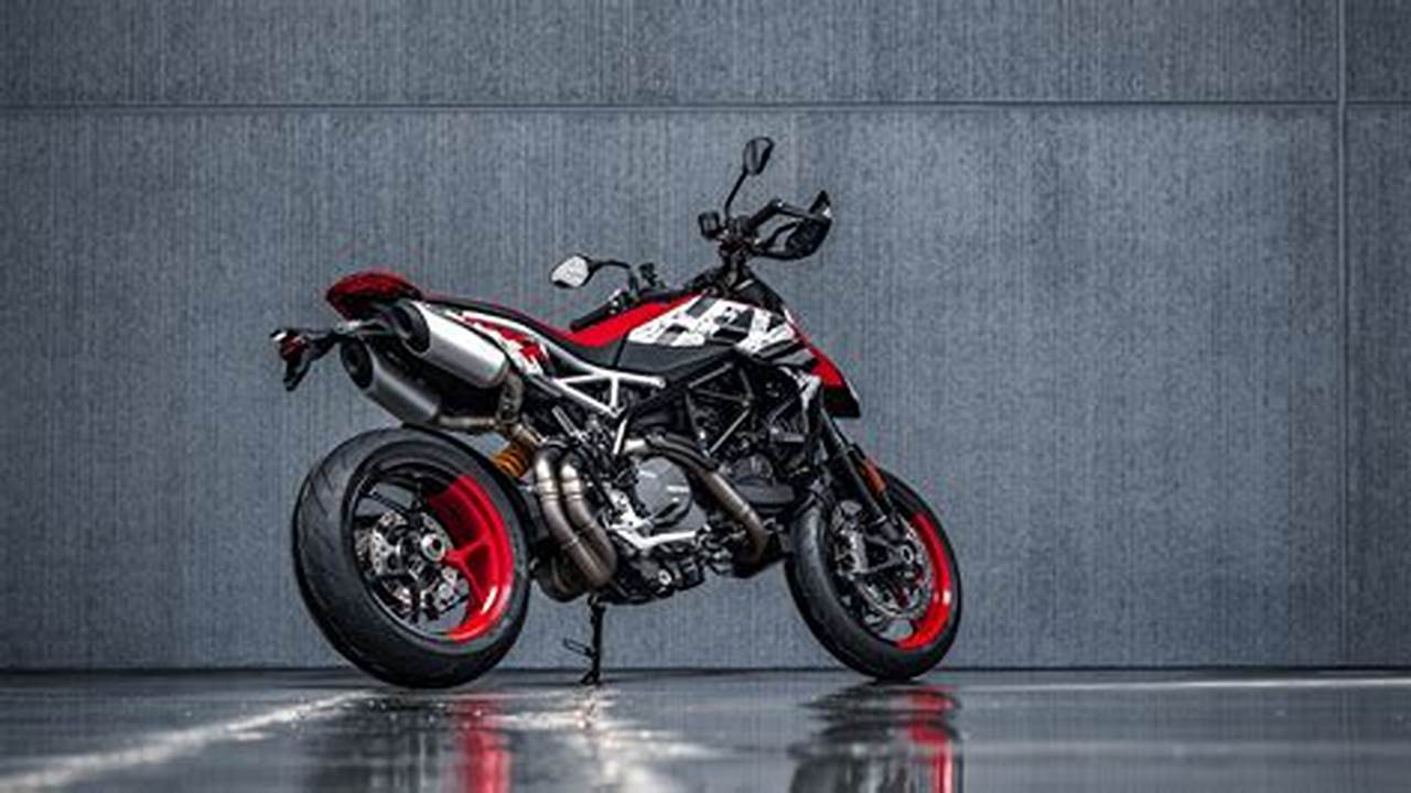 Ducati 950 Hypermotard 2024