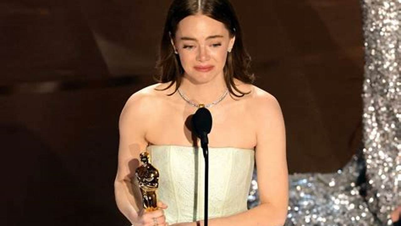 Emma Stone Accepts The Award For Best Actress In A Leading Role For Poor Things Onstage During The 96Th Annual Academy Awards In Hollywood, Ca, March 10, 2024., 2024