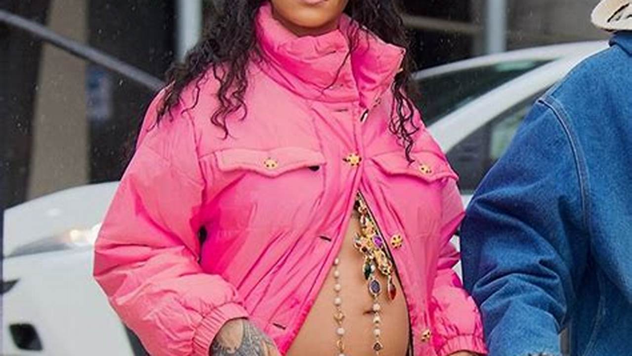 Is Rihanna Pregnant At Super Bowl 2024