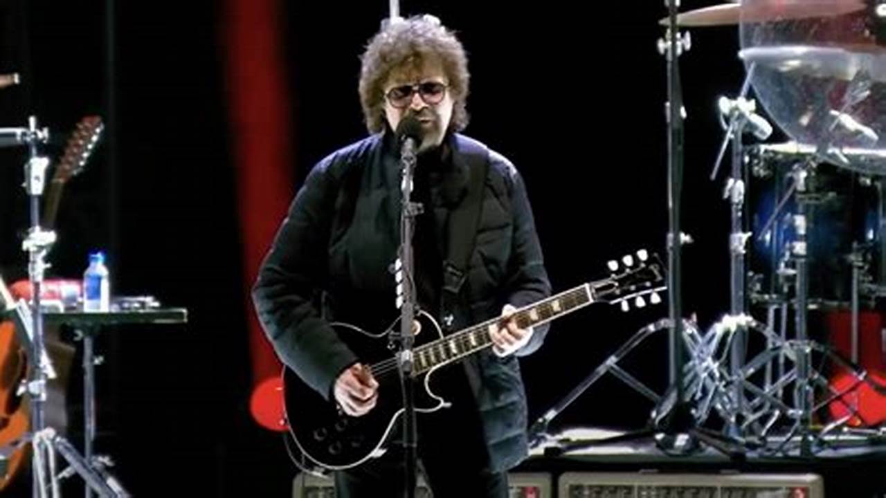 Jeff Lynne Performing At The 2023 Vetsaid Concert In San Diego, Nov., 2024