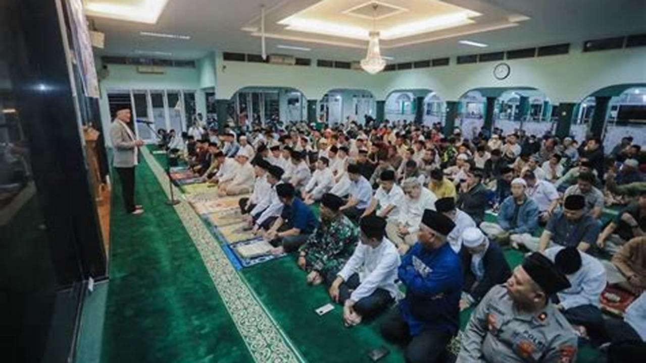 Menjaga Kekhusyukan Ibadah (maintaining The Devotion Of Worship), Ramadhan