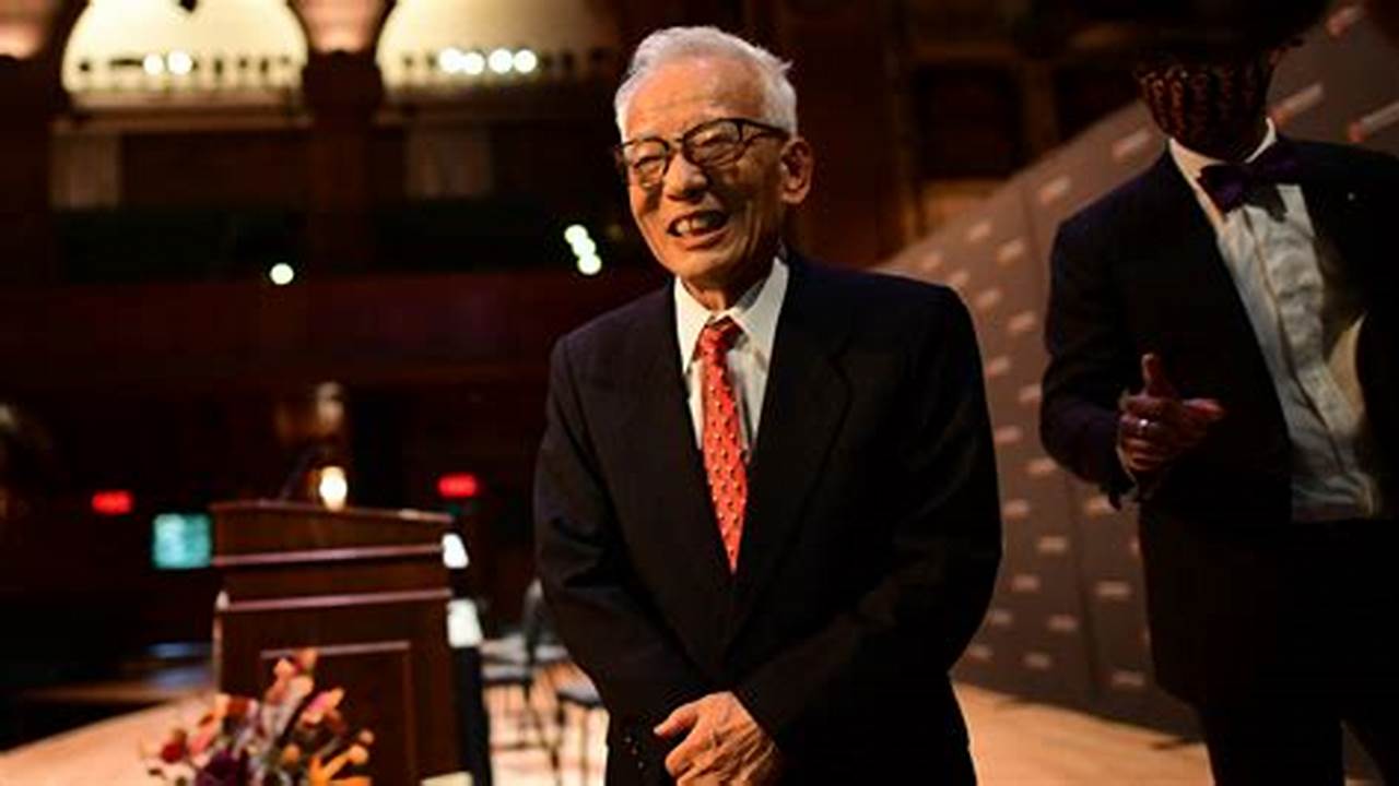 Profesor Di Universitas Chicago, Peraih Nobel