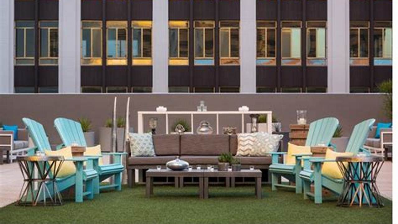 The Rooftop Easter Brunch At The Renaissance Phoenix Downtown Will Be Complete With, 2024