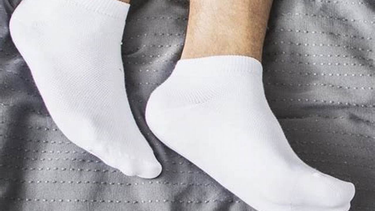 The Science Behind Sleeping With Socks, 2024