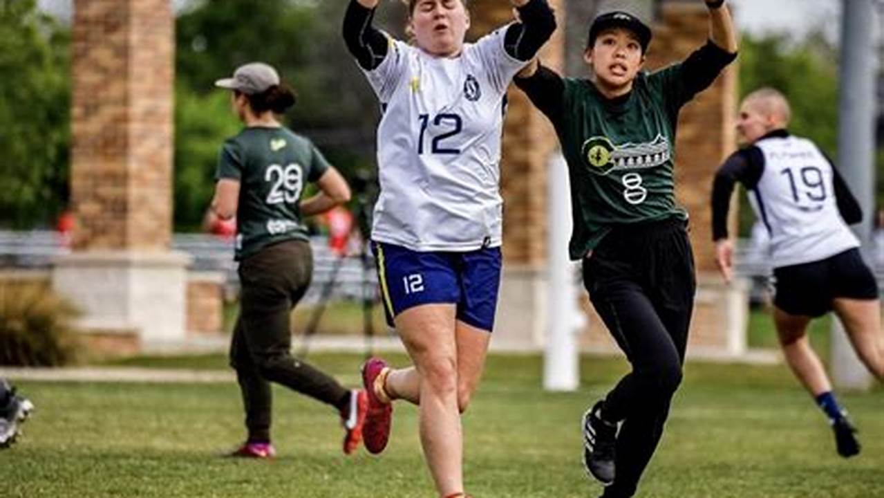 Ultimate Frisbee College Championships 2024 Lively