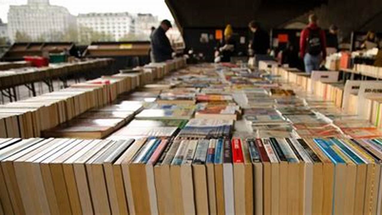 Venditori Di Libri Usati Sulle Bancarelle Alla Francese