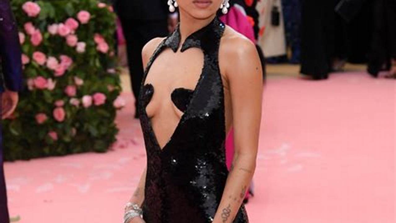 Zoe Kravitz Met Gala Dress 2024