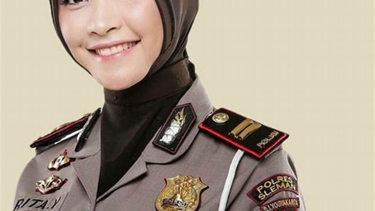 Kisah AKP Rita Yuliana, Polisi Cantik yang Jadi Idola Masyarakat