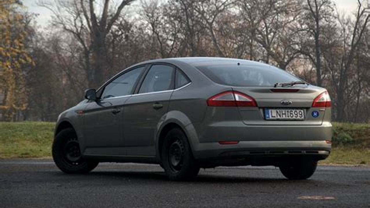 Ford FOCUS lépcsőshátú (DFW) 1.4 16V ablakmosó tartály (Alkatrész Egyéb)