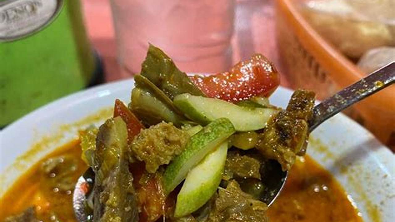 Jelajahi Kuliner Legendaris: Kedai Soto Tangkar & Sate Kuah Daging Sapi H. Diding