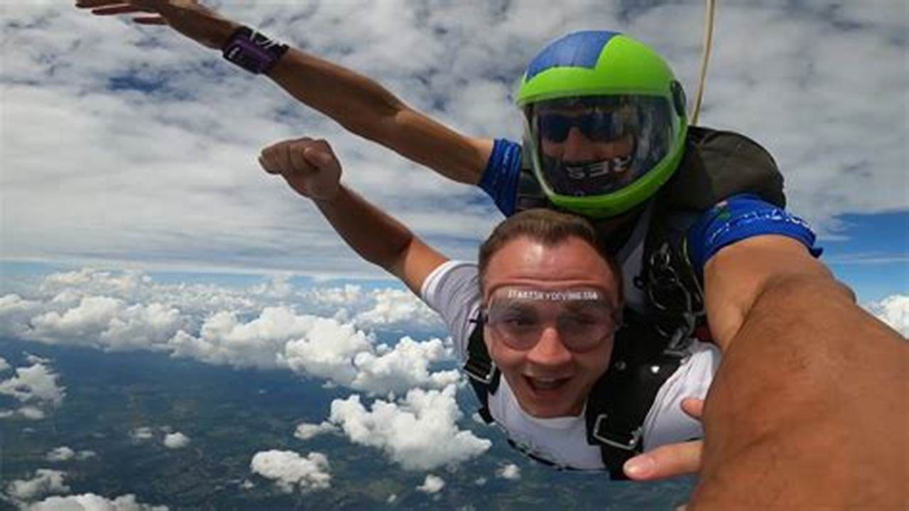 How Middletown Skydivers Conquer Fear and Embrace the Thrill of Freefall