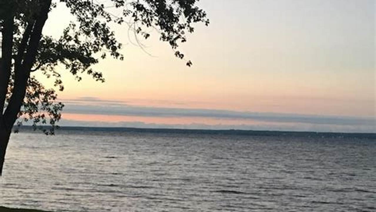 Unveiling the Enchanting Oneida Lake: Your Ultimate Travel Guide