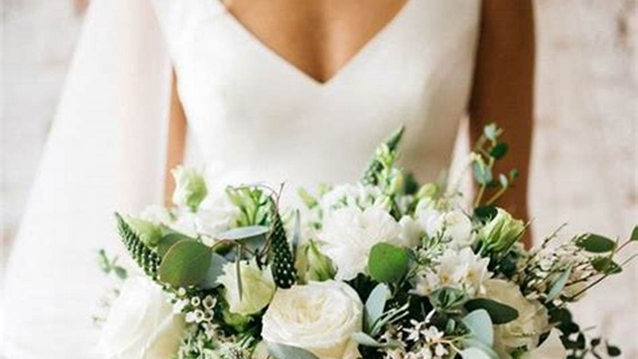 White Wedding Bouquets: Inspiration for Your Dream Bridal Bouquet