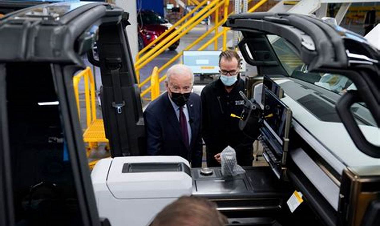 Biden Pushes Electric Vehicle Chargers As Energy Costs Spike Guard