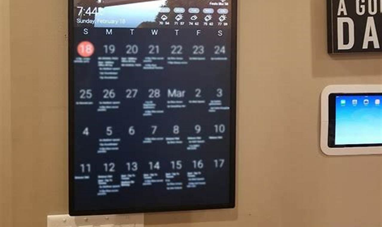 Hanging Digital Calendar