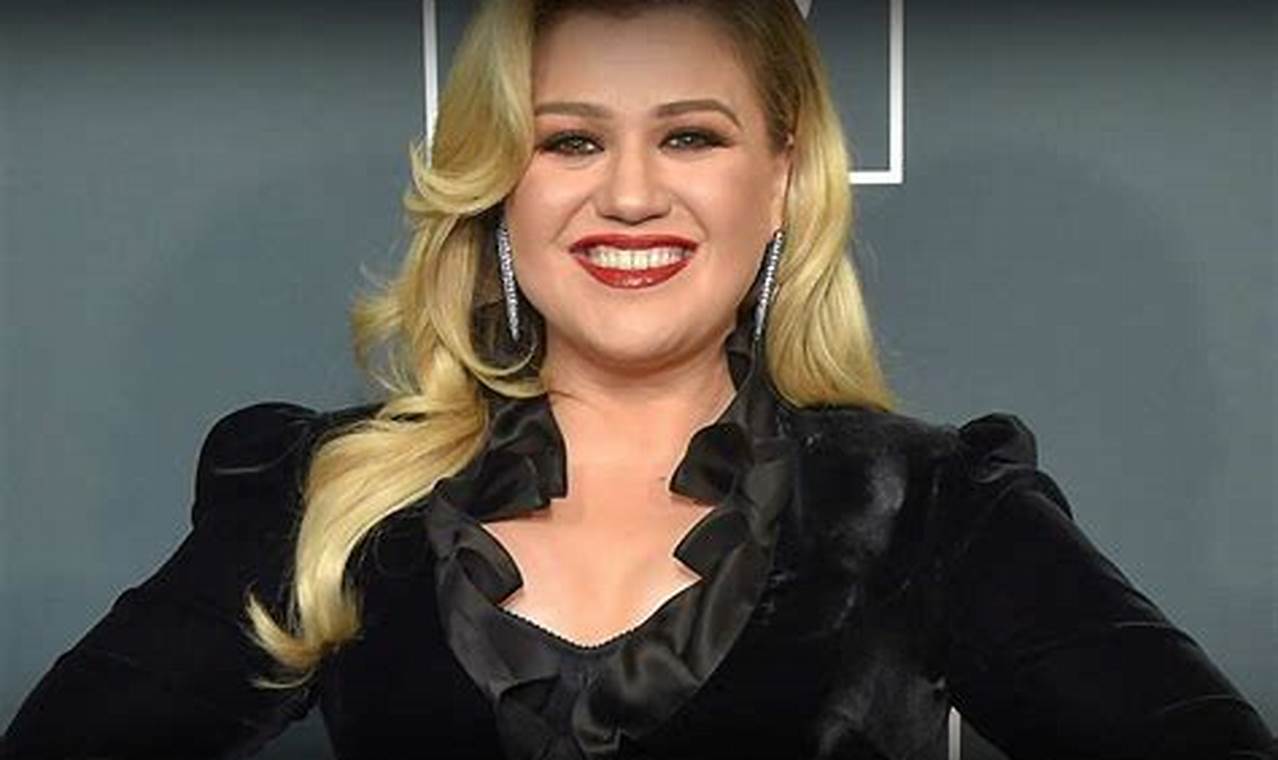 Kelly Clarkson Pictures June 2024