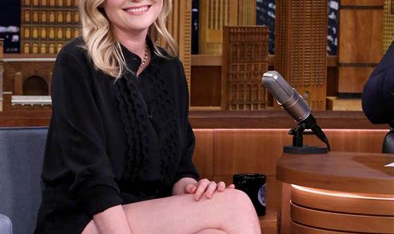 Kirsten Dunst Legs And Feet