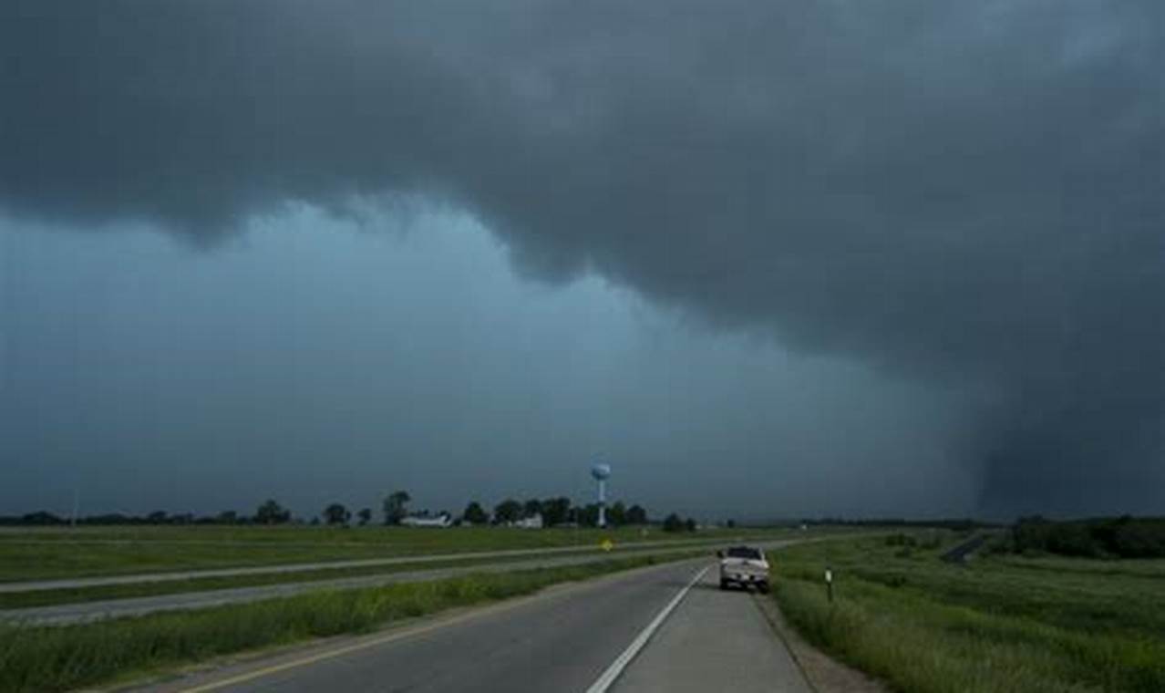 Lawrence Kansas Tornado 2024